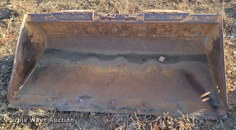 image for item KT9905 71" W skid steer bucket