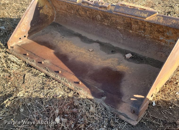 image for item KT9905 71" W skid steer bucket