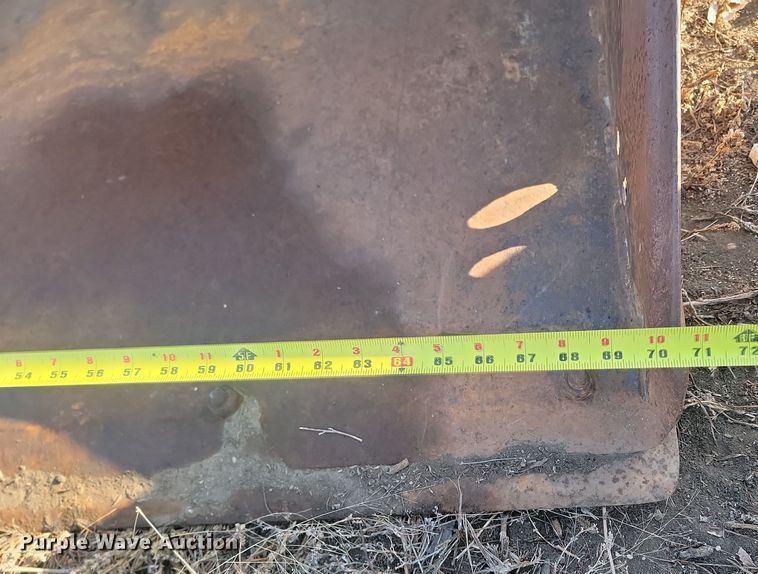 image for item KT9905 71" W skid steer bucket