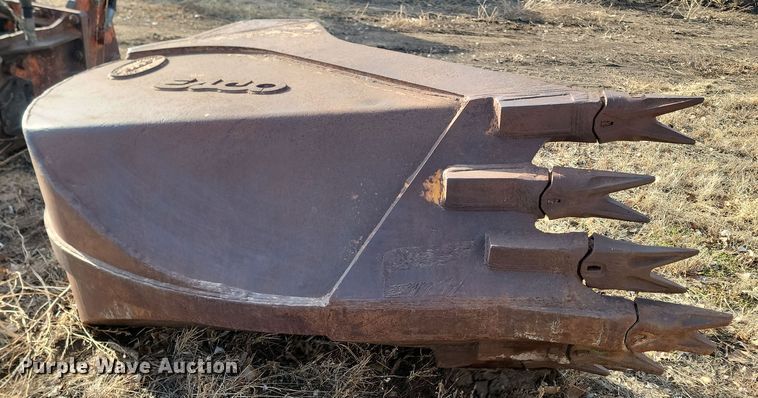 image for item KT9910 Esco  excavator bucket