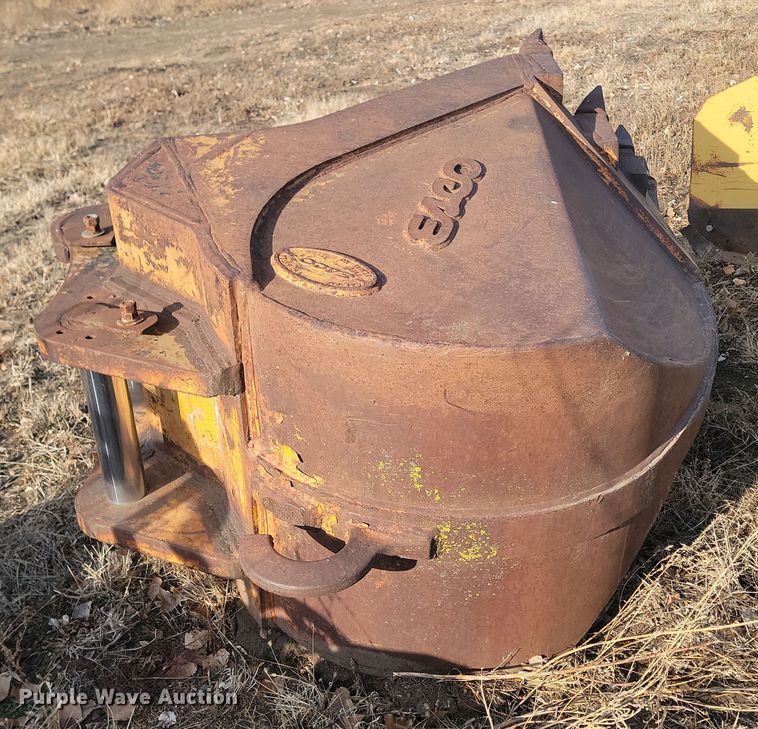 image for item KT9910 Esco  excavator bucket