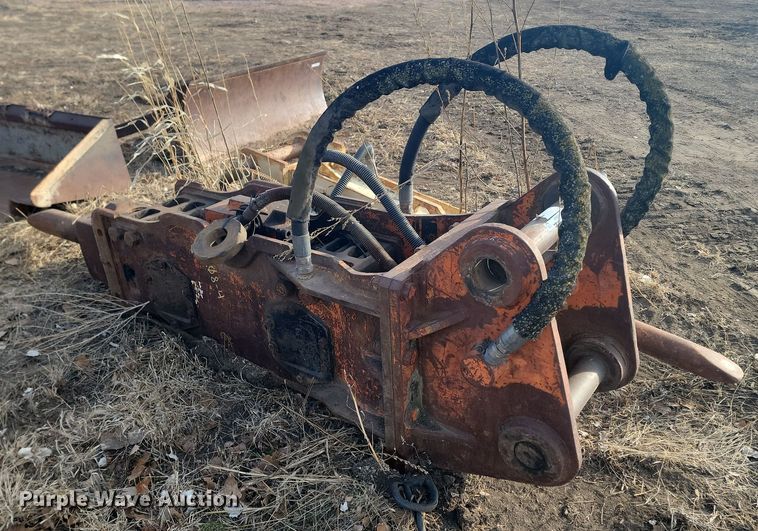 image for item KT9911 NPK  breaker