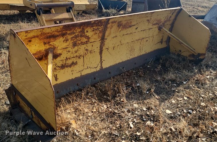 image for item KT9913 120" W skid steer snow pusher