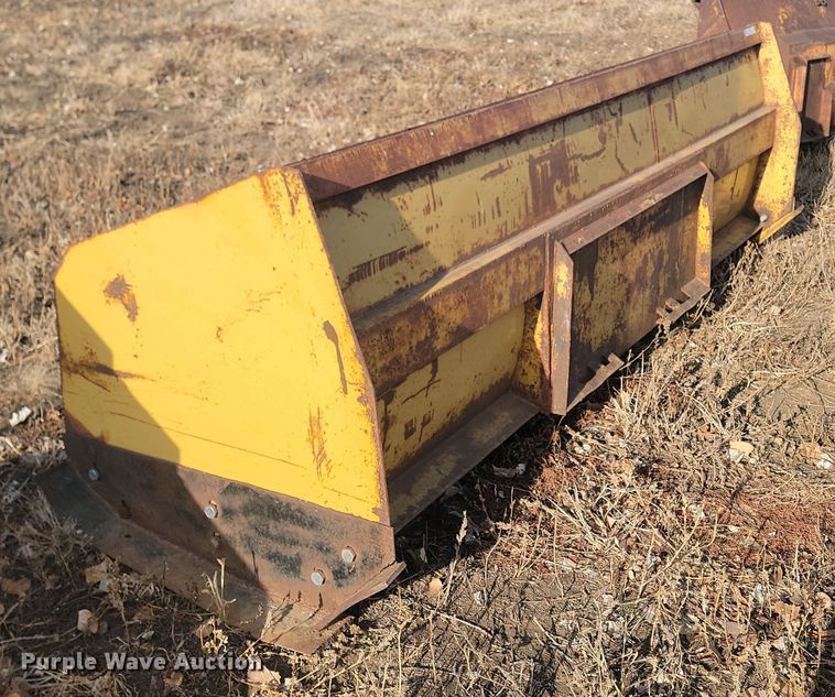 image for item KT9913 120" W skid steer snow pusher