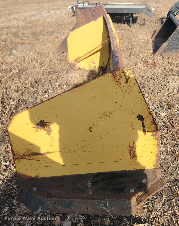 image for item KT9913 120" W skid steer snow pusher
