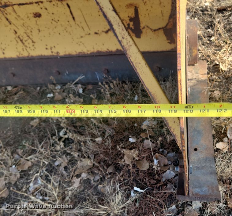 image for item KT9913 120" W skid steer snow pusher