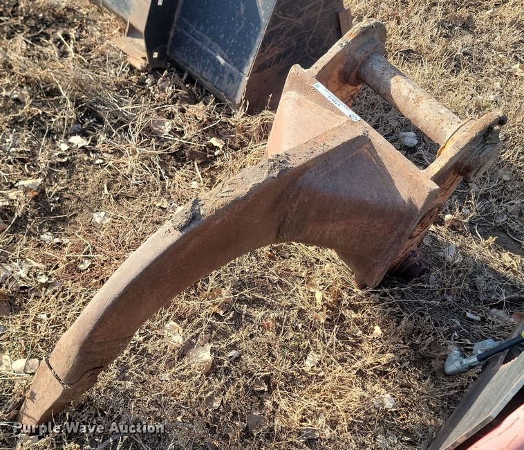 image for item KT9915 3' L excavator ripper tooth
