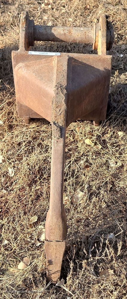 image for item KT9915 3' L excavator ripper tooth