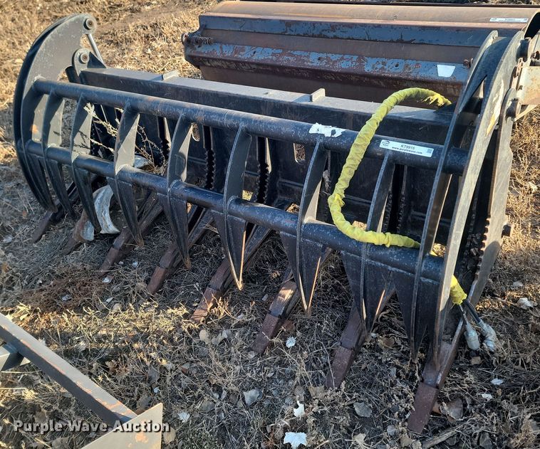 image for item KT9916 84" W skid steer grapple bucket