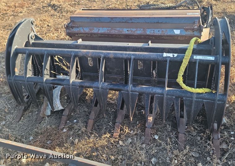 image for item KT9916 84" W skid steer grapple bucket