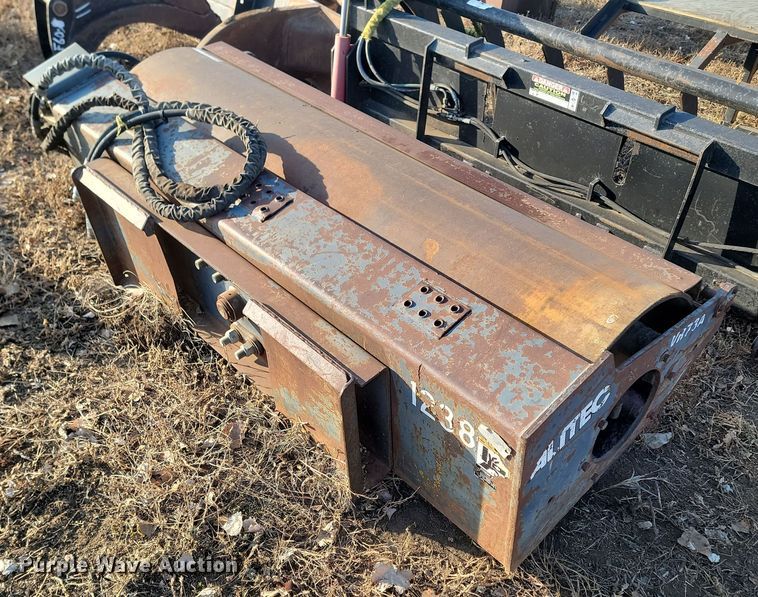 image for item KT9917 Alitec VR73A  skid steer vibratory roller