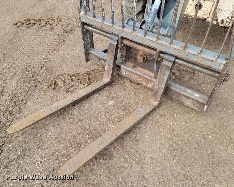 image for item KT9919 2005 Terex TH1056C  telehandler