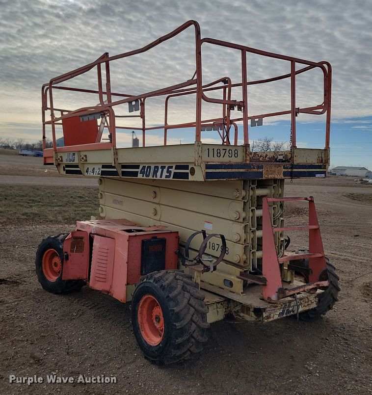 image for item KT9920 2000 JLG 40-RTS  scissor lift