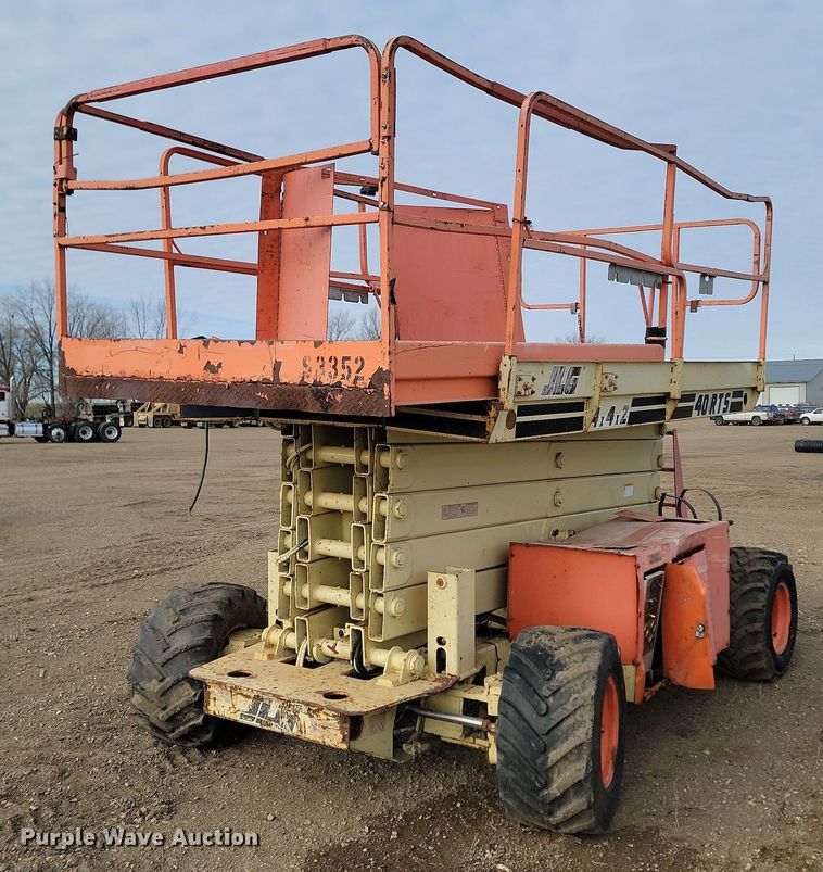 image for item KT9920 2000 JLG 40-RTS  scissor lift