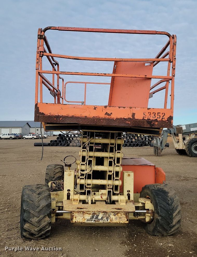 image for item KT9920 2000 JLG 40-RTS  scissor lift