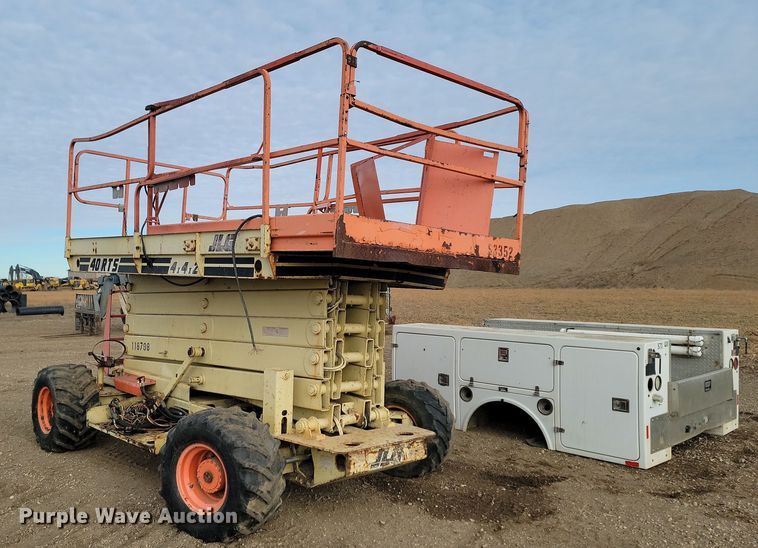 image for item KT9920 2000 JLG 40-RTS  scissor lift