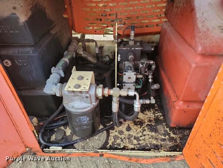 image for item KT9920 2000 JLG 40-RTS  scissor lift