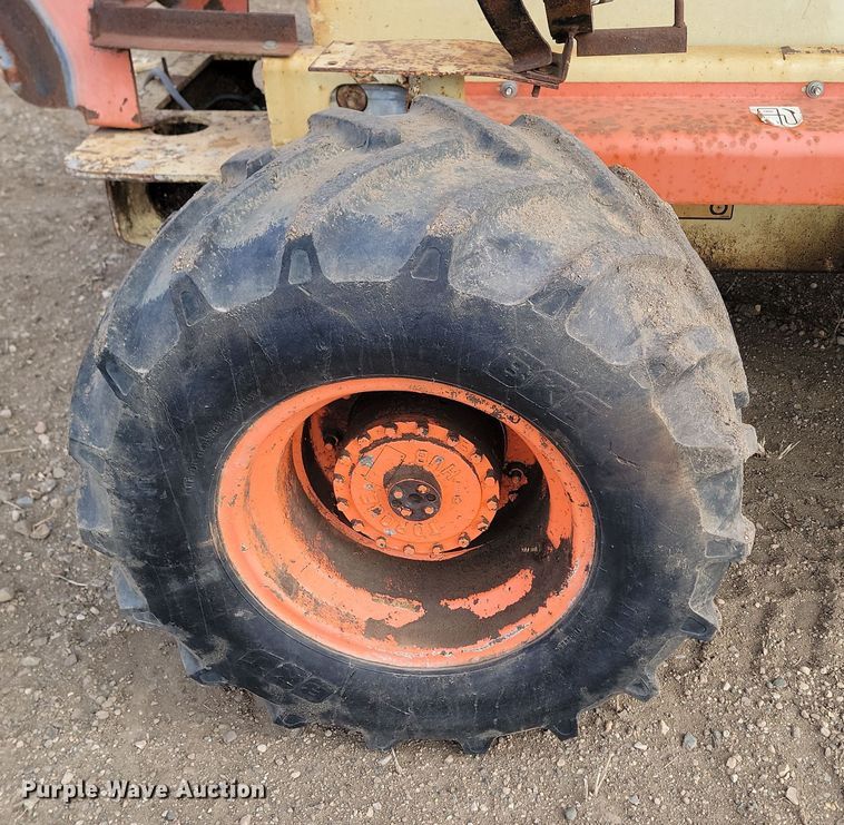 image for item KT9920 2000 JLG 40-RTS  scissor lift