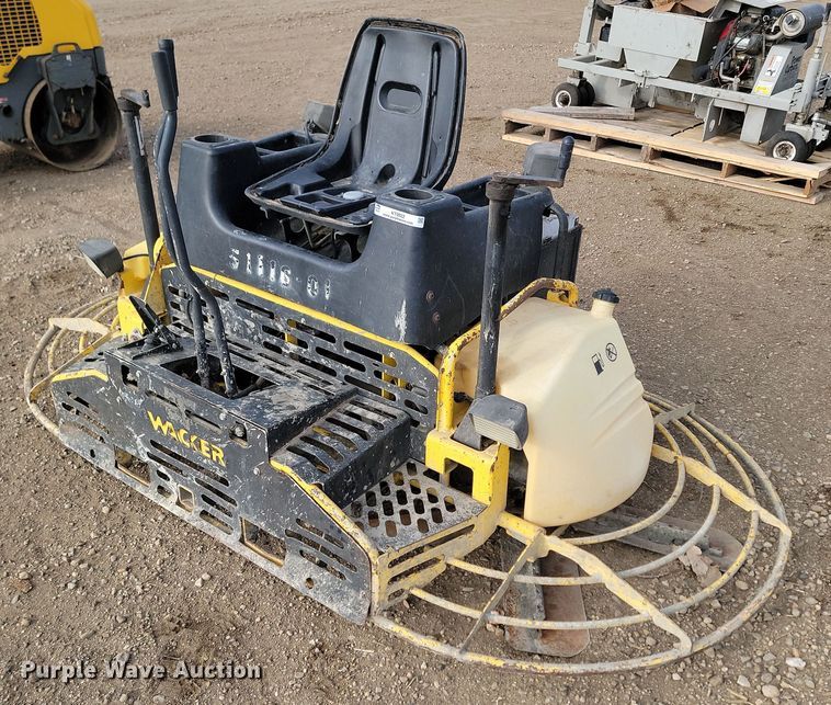 image for item KT9922 Wacker Neuson  power trowel