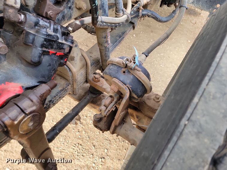 image for item KT9924 2004 Kenworth W900  semi truck