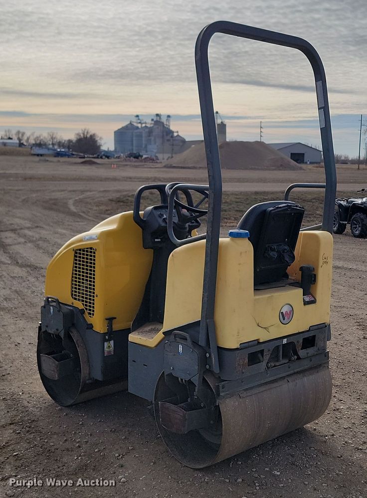 image for item KT9925 2015 Wacker Neuson RD12A  double drum vibratory roller