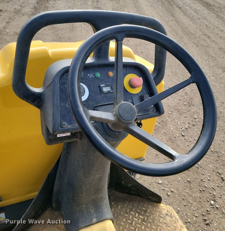 image for item KT9925 2015 Wacker Neuson RD12A  double drum vibratory roller