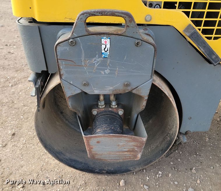 image for item KT9925 2015 Wacker Neuson RD12A  double drum vibratory roller