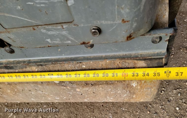 image for item KT9925 2015 Wacker Neuson RD12A  double drum vibratory roller