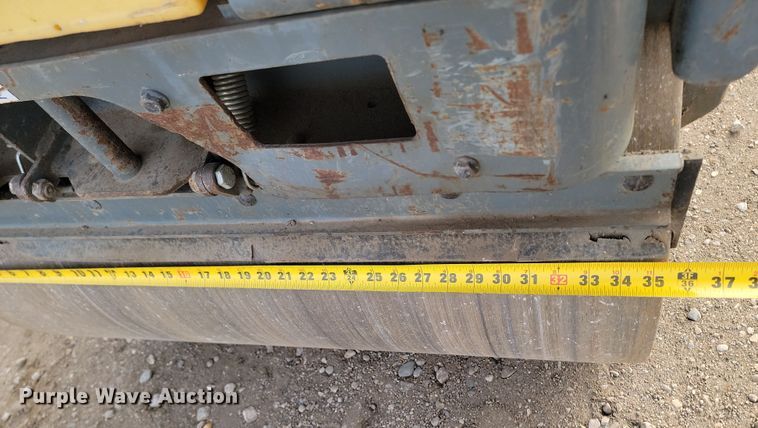 image for item KT9925 2015 Wacker Neuson RD12A  double drum vibratory roller