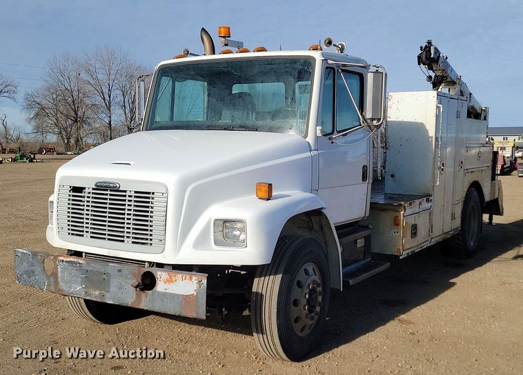 image for item KT9931 2003 Freightliner FL80  utility / service truck