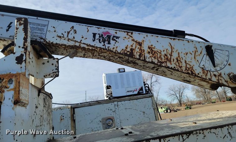 image for item KT9931 2003 Freightliner FL80  utility / service truck