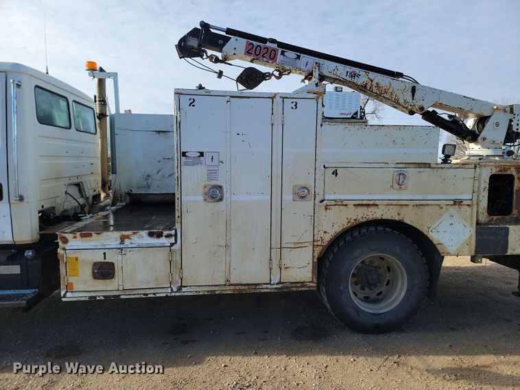 image for item KT9931 2003 Freightliner FL80  utility / service truck
