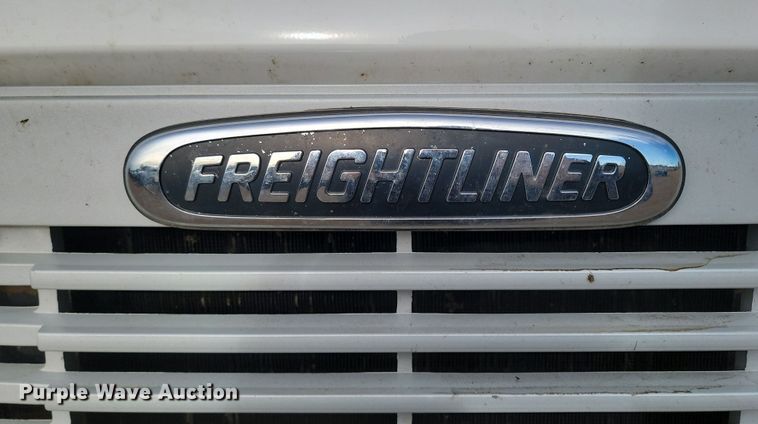 image for item KT9931 2003 Freightliner FL80  utility / service truck