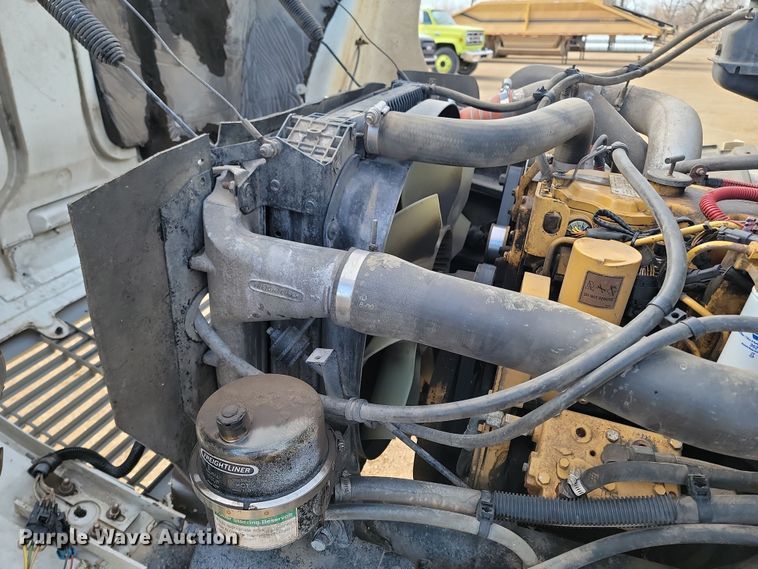 image for item KT9931 2003 Freightliner FL80  utility / service truck
