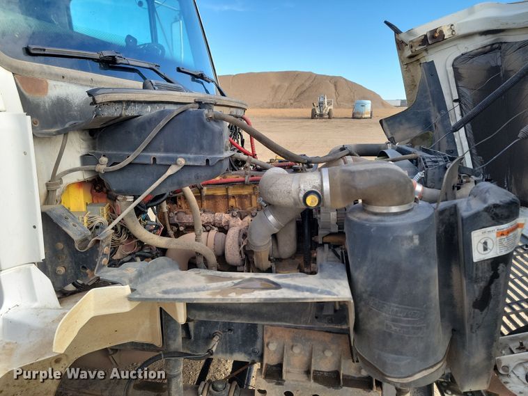 image for item KT9931 2003 Freightliner FL80  utility / service truck