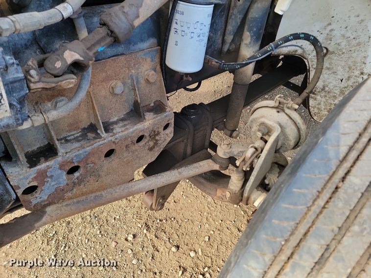 image for item KT9931 2003 Freightliner FL80  utility / service truck
