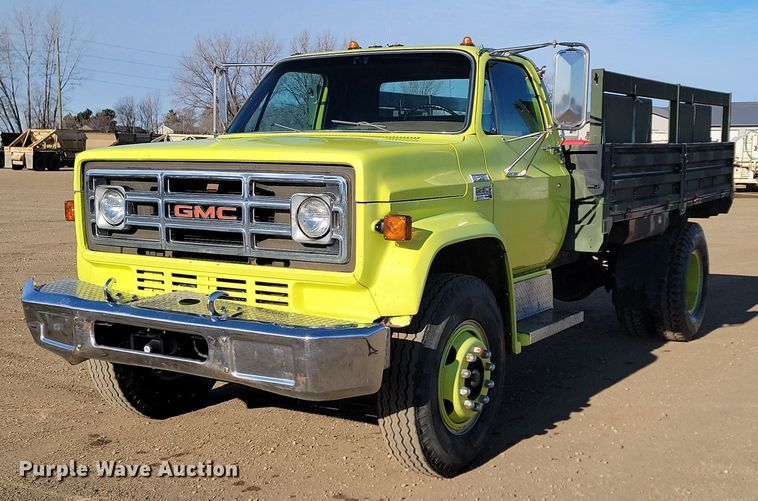 image for item KT9932 1978 GMC 6500 Sierra  flatbed truck