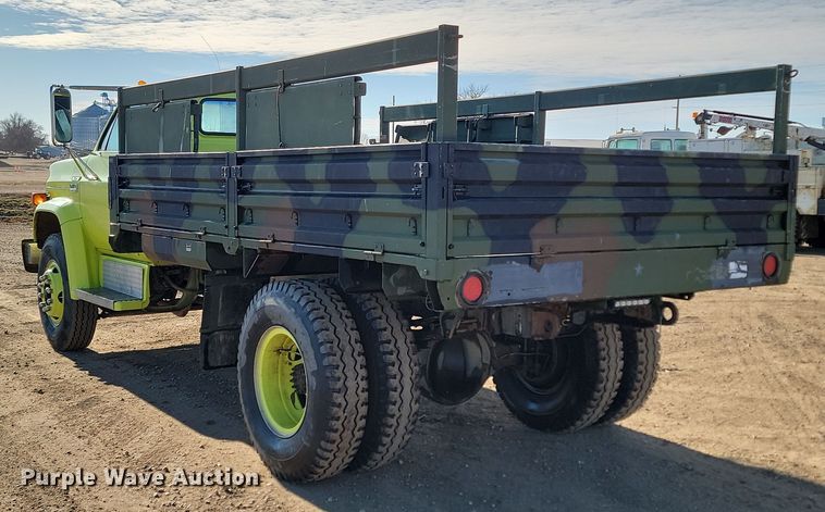 image for item KT9932 1978 GMC 6500 Sierra  flatbed truck