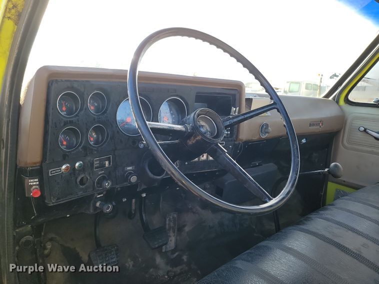 image for item KT9932 1978 GMC 6500 Sierra  flatbed truck