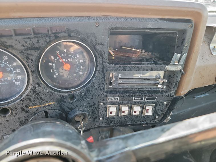 image for item KT9932 1978 GMC 6500 Sierra  flatbed truck