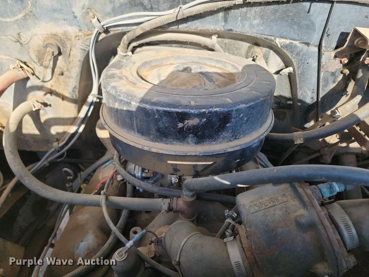 image for item KT9932 1978 GMC 6500 Sierra  flatbed truck