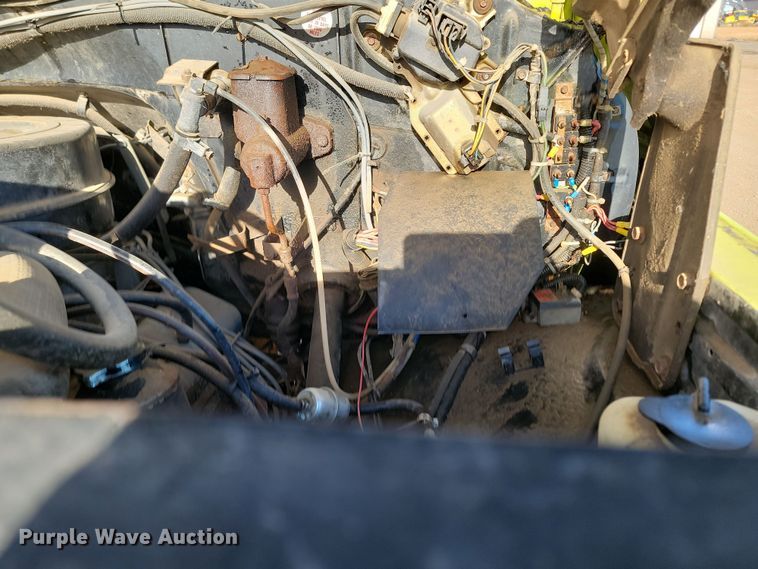 image for item KT9932 1978 GMC 6500 Sierra  flatbed truck