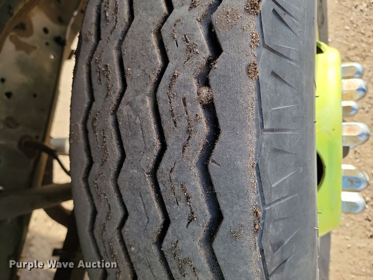 image for item KT9932 1978 GMC 6500 Sierra  flatbed truck