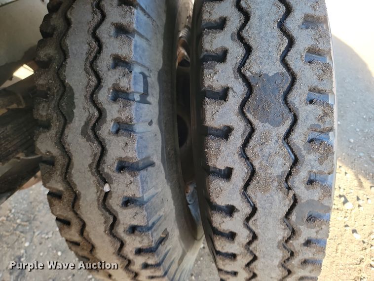 image for item KT9932 1978 GMC 6500 Sierra  flatbed truck