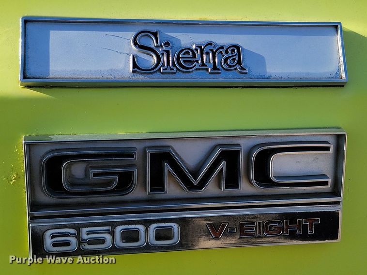 image for item KT9932 1978 GMC 6500 Sierra  flatbed truck