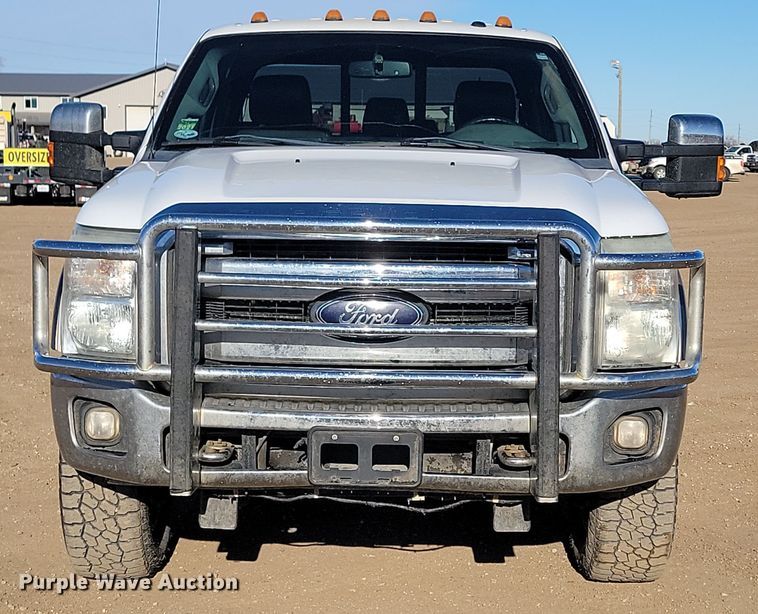 image for item KT9934 2012 Ford  F350 Super Duty Lariat  Crew Cab pickup truck