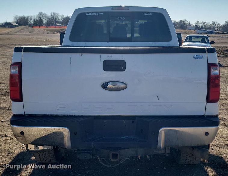 image for item KT9934 2012 Ford  F350 Super Duty Lariat  Crew Cab pickup truck