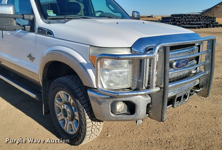 image for item KT9934 2012 Ford  F350 Super Duty Lariat  Crew Cab pickup truck