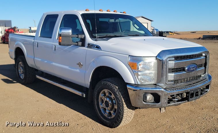 image for item KT9936 2015 Ford F350 Super Duty Lariat  Crew Cab pickup truck