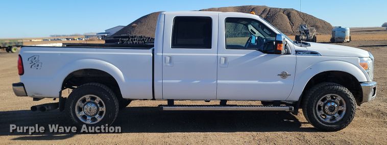 image for item KT9936 2015 Ford F350 Super Duty Lariat  Crew Cab pickup truck